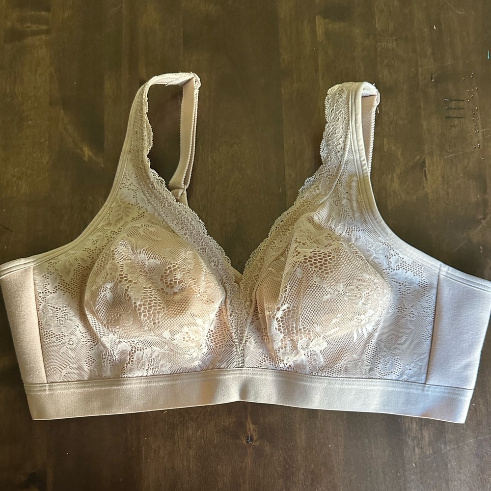Cacique Bra 42C Lace Floral Sexy Everyday Comfort Comfy‎ Wireless Lingerie  💕